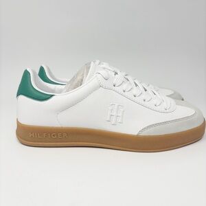 Tommy Hilfiger Sarhli Lace-Up Sneakers 6.5